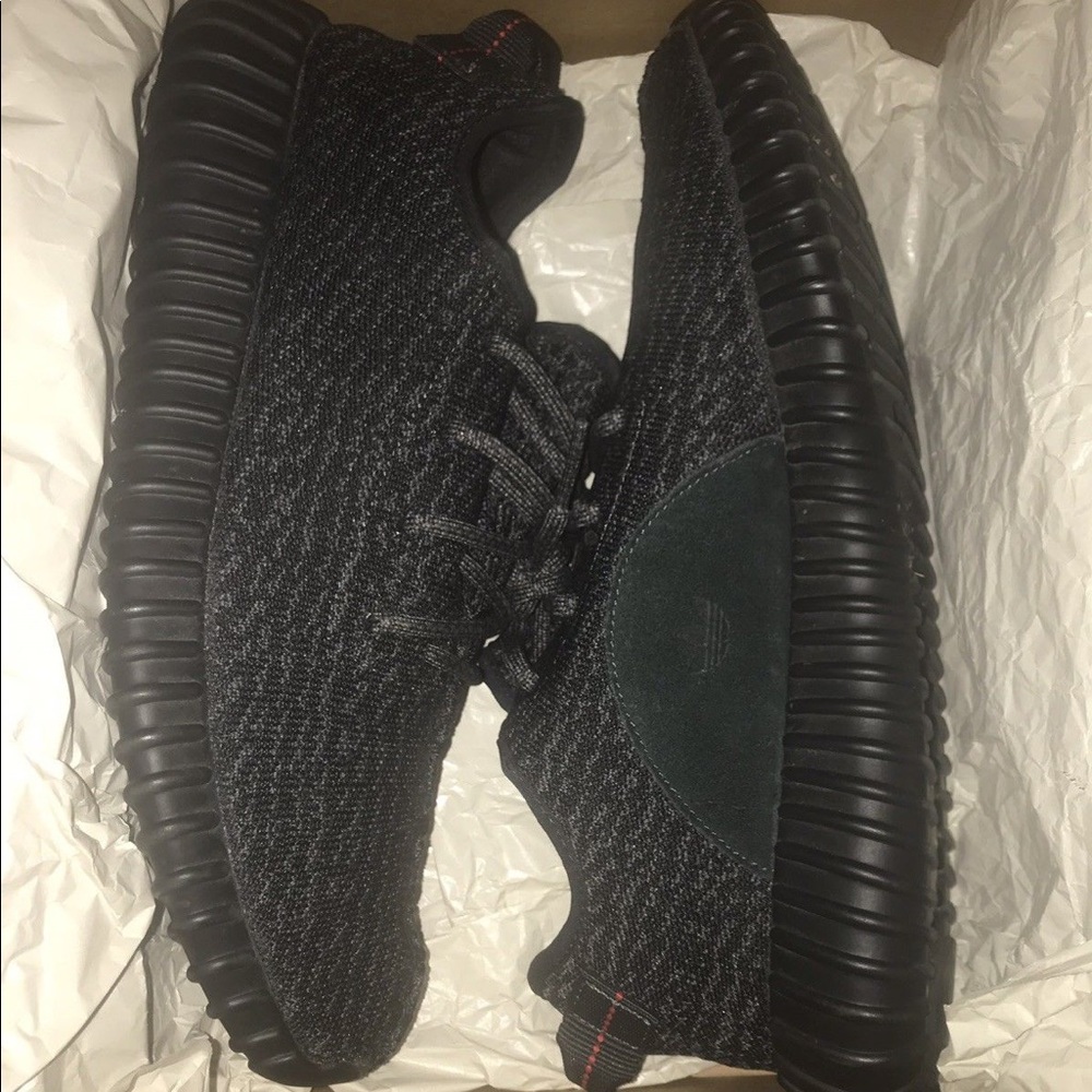 YEEZY 350 Pirate black